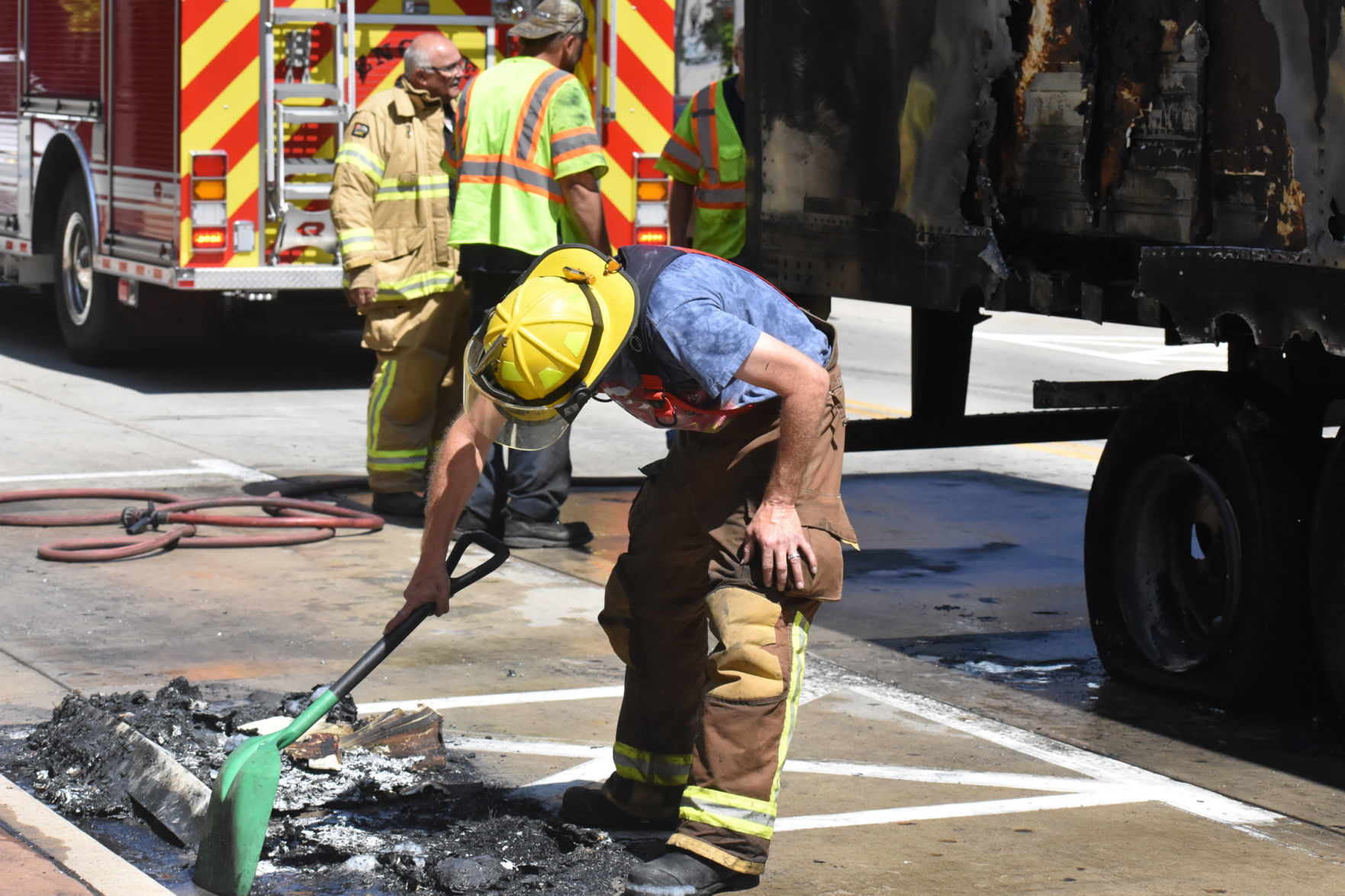 Crews clean up downtown fire scene